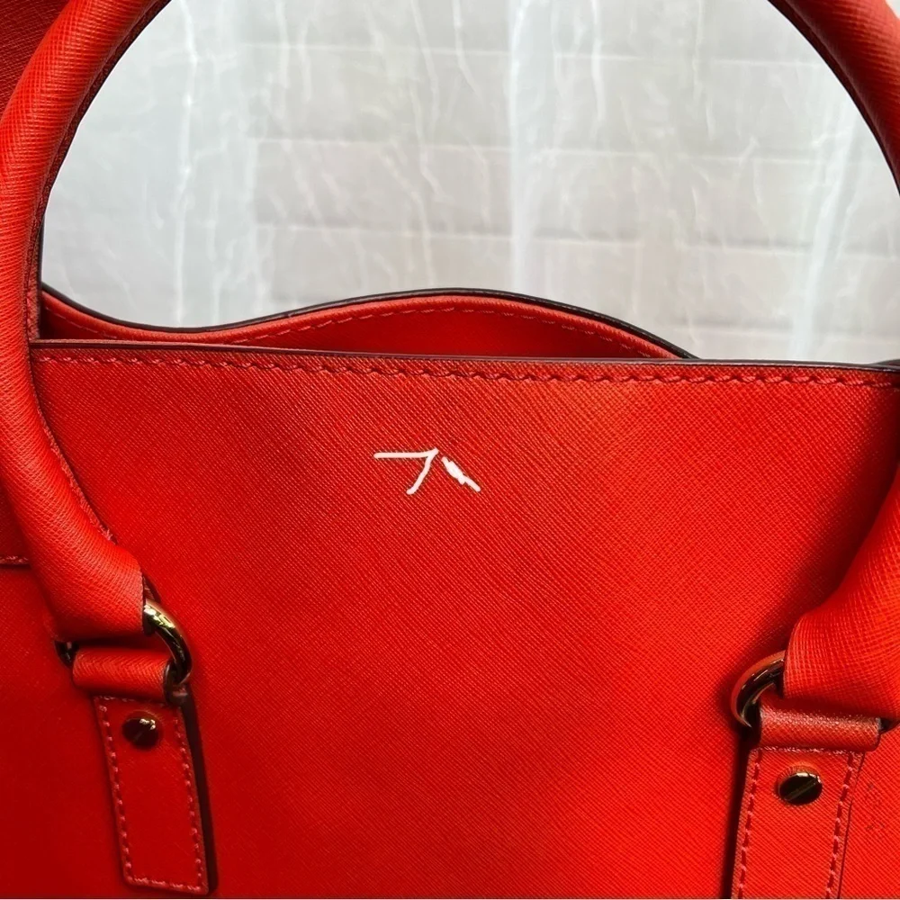 8- MICHAEL MICHAEL KORS Red Leather Hamilton Tote